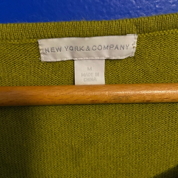 Sweater - Picture 2 of 3